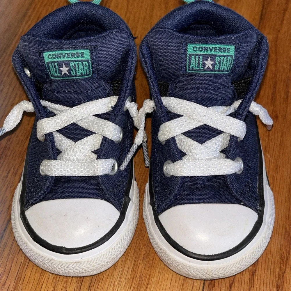 Converse Chuck Taylor All Star Axel Mid Top‎ Sneaker Infant Boys 5